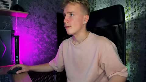 Snapshot of alex__sweet chatting on 09-21-25, 06:59 your Alex online show from 09-21-25, 06:59