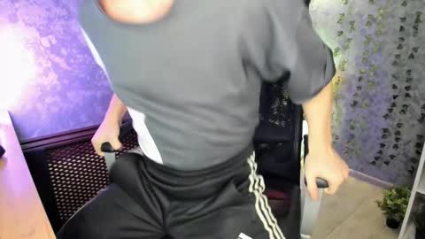 Snapshot of alex__sweet chatting on 12-14-25, 06:45 your Alex online show from 12-14-25, 06:45