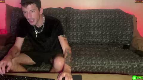 Snapshot of alex_and_charlie chatting on 06-12-26, 01:32 alex_and_charlie online show from 06-12-26, 01:32