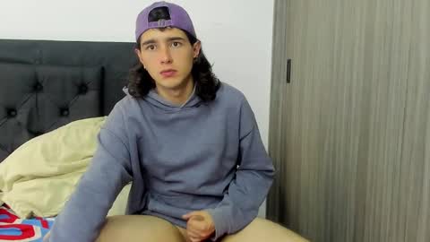 alex_connorr online show from 01-06-25, 08:07