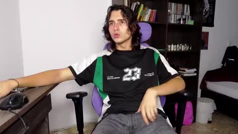 alex_connorr online show from 09-19-25, 04:03