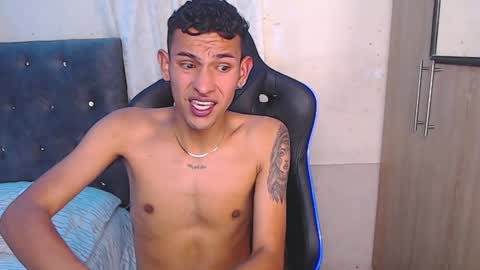 Snapshot of alex_diorrr chatting on 01-14-25, 12:54 Alex online show from 01-14-25, 12:54