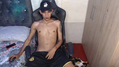 Snapshot of alex_diorrr chatting on 01-30-25, 06:56 Alex online show from 01-30-25, 06:56