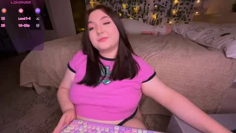 Snapshot of alex_dreams_ chatting on 02-11-25, 08:20 Alex online show from 02-11-25, 08:20