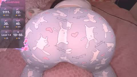 Snapshot of alex_dreams_ chatting on 12-15-25, 05:39 Alex online show from 12-15-25, 05:39