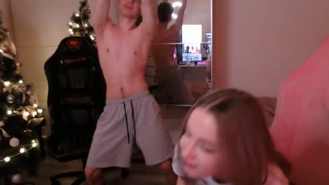 Alex online show from 01-01-25, 03:02