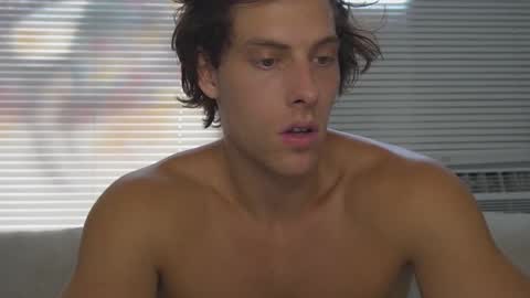 Alex Stone online show from 10-24-25, 07:10