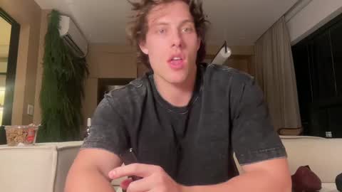 Snapshot of alex_islive chatting on 05-13-26, 10:49 Alex Stone online show from 05-13-26, 10:49