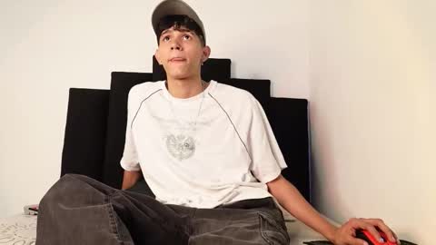 Snapshot of alex_mark_ chatting on 11-07-25, 01:33 alex_mark_ online show from 11-07-25, 01:33