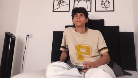 alex_mark_ online show from 02-26-26, 07:24