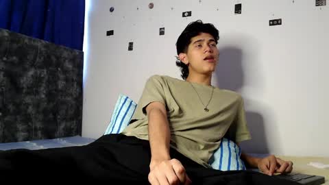 Snapshot of alex_mark_ chatting on 04-24-26, 05:04 alex_mark_ online show from 04-24-26, 05:04