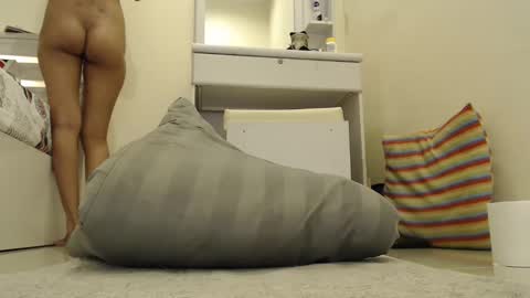 Snapshot of alex_nicha chatting on 12-04-24, 04:43 Nicha online show from 12-04-24, 04:43