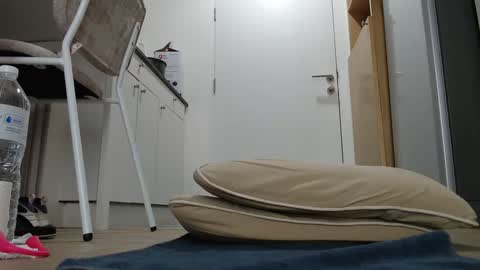 Snapshot of alex_nicha chatting on 09-28-25, 05:46 Nicha online show from 09-28-25, 05:46