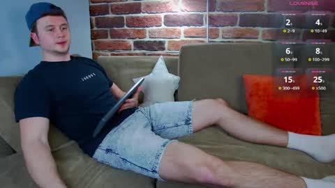 Alex online show from 04-01-26, 01:41