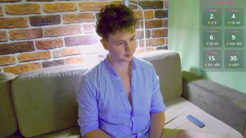 Snapshot of alex_onelove chatting on 06-16-26, 11:46 Alex online show from 06-16-26, 11:46