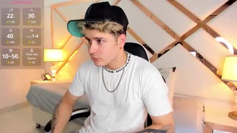 Snapshot of alex_pierce_ chatting on 02-21-26, 07:37 Alex online show from 02-21-26, 07:37