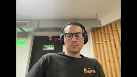 Alex online show from 12-16-25, 04:45