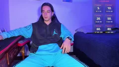     online show from 09-18-25, 02:13