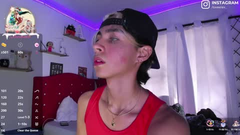 Snapshot of alex_sweet_69 chatting on 12-24-24, 12:44 Alex online show from 12-24-24, 12:44