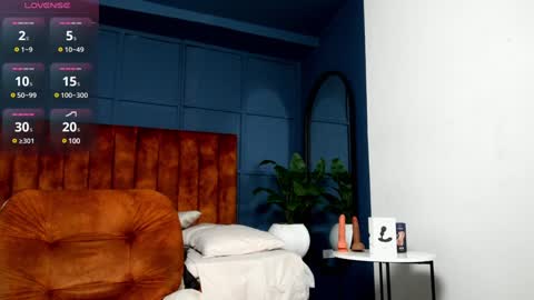 Alex Towers online show from 12-17-24, 07:04