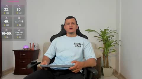 Alex Towers online show from 02-12-26, 10:38