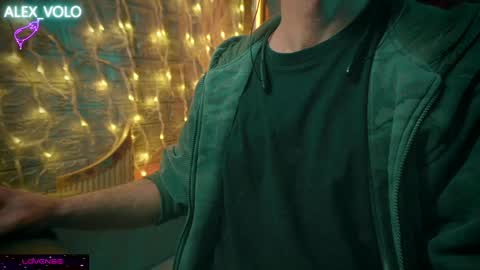 Snapshot of alex_volo chatting on 12-25-24, 02:14 Alex online show from 12-25-24, 02:14