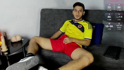 Alex Woll online show from 09-12-25, 04:34