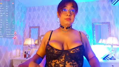 Snapshot of alexa_cruz__ chatting on 06-10-26, 11:42 Alexa online show from 06-10-26, 11:42