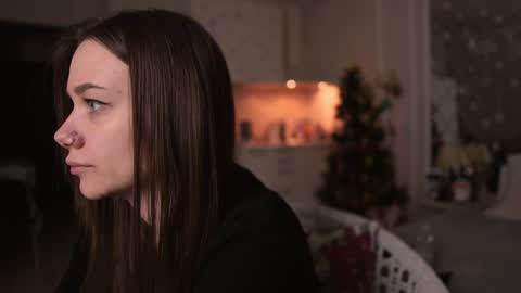 Snapshot of alexa_feels chatting on 12-16-24, 01:42 Little Duck homie online show from 12-16-24, 01:42