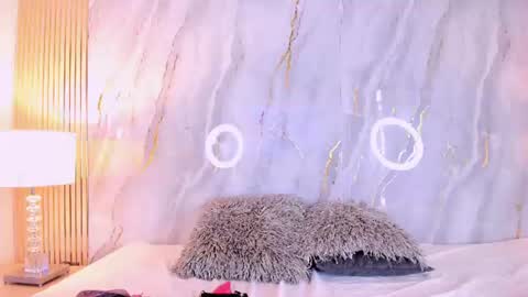 Snapshot of alexa_fox669 chatting on 06-13-26, 01:42 Alexa online show from 06-13-26, 01:42