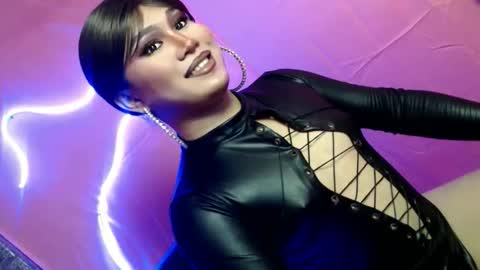 Snapshot of alexa_hansung chatting on 11-16-25, 11:27 alexa_hansung online show from 11-16-25, 11:27