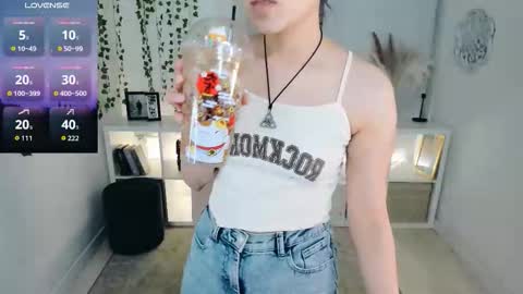 alexa_lexi online show from 11-18-25, 04:00