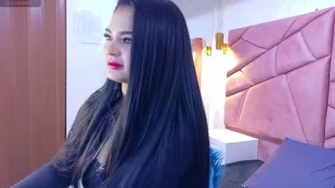 Alexandra online show from 07-18-26, 01:15