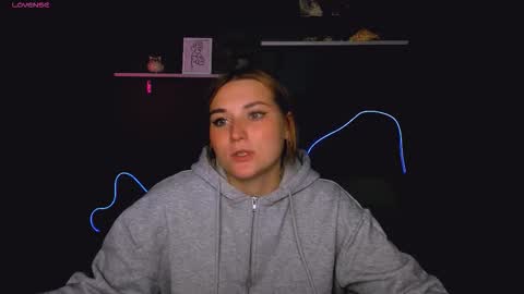 Snapshot of alexa_night_ chatting on 10-16-25, 05:08 alexa_night_ online show from 10-16-25, 05:08