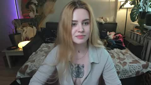 Snapshot of alexa_pirs chatting on 04-24-26, 01:57 alexa_pirs online show from 04-24-26, 01:57