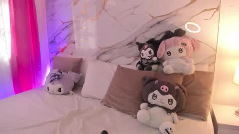 Snapshot of alexa_star1 chatting on 09-24-25, 05:38 Alexa online show from 09-24-25, 05:38