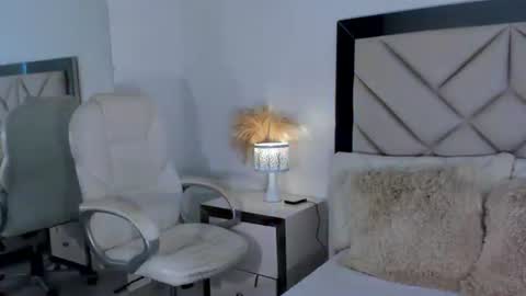 alexa_tobar online show from 04-18-26, 06:12