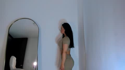 alexa_tobar online show from 06-01-26, 10:55