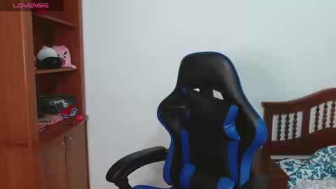 Alexandra 3 online show from 09-18-25, 01:35