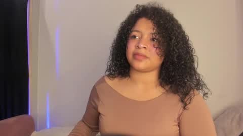 Snapshot of alexaa_swan chatting on 02-20-26, 09:15 alexaa_swan online show from 02-20-26, 09:15