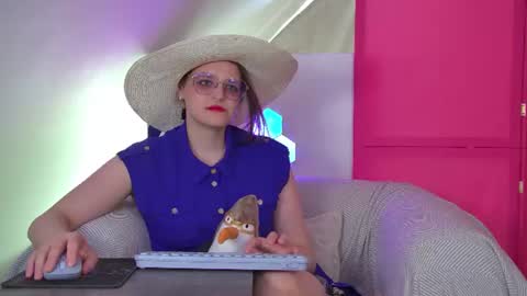 AlexaAvery online show from 06-23-26, 06:33
