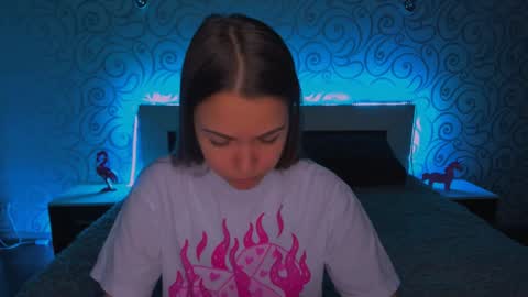 Snapshot of alexabarkley chatting on 12-03-24, 03:20 angel online show from 12-03-24, 03:20