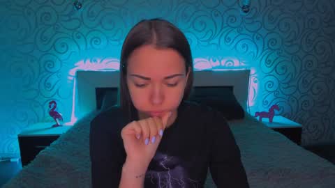 Snapshot of alexabarkley chatting on 12-10-24, 06:11 angel online show from 12-10-24, 06:11