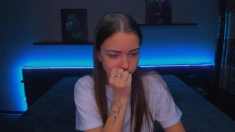 Snapshot of alexabarkley chatting on 01-14-25, 03:11 angel online show from 01-14-25, 03:11