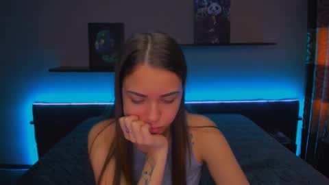 Snapshot of alexabarkley chatting on 02-17-25, 06:31 angel online show from 02-17-25, 06:31