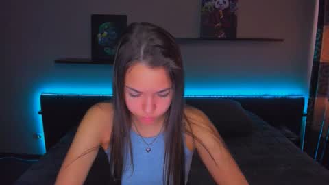 Snapshot of alexabarkley chatting on 10-02-25, 12:28 angel online show from 10-02-25, 12:28