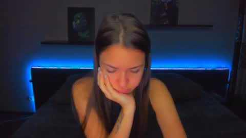 Snapshot of alexabarkley chatting on 10-22-25, 12:22 angel online show from 10-22-25, 12:22