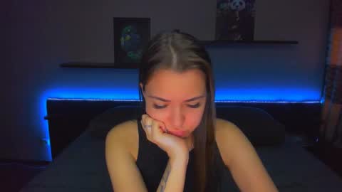 Snapshot of alexabarkley chatting on 04-21-26, 01:07 angel online show from 04-21-26, 01:07