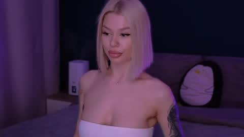 Snapshot of alexamason chatting on 02-28-25, 01:47 Alexa Mason online show from 02-28-25, 01:47