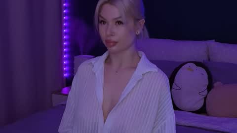 Snapshot of alexamason chatting on 09-21-25, 02:13 Alexa Mason online show from 09-21-25, 02:13